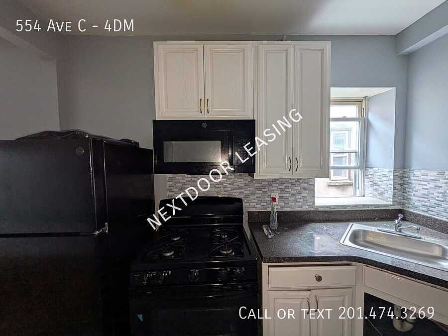 1st image of 554 Avenue C #4DM