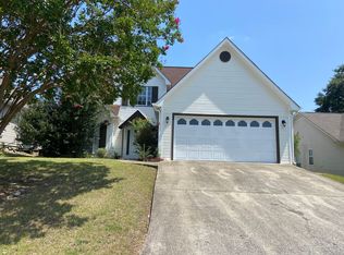 2032 King Charles Pl, Alabaster, AL 35007