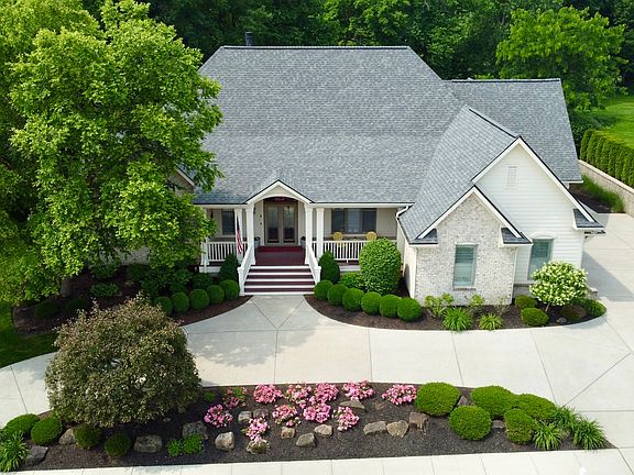 4th image of 7106 Royal Oakland Dr