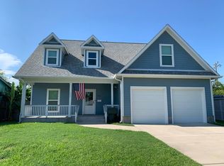 122 Dolphin Ave, Galveston, TX 77550
