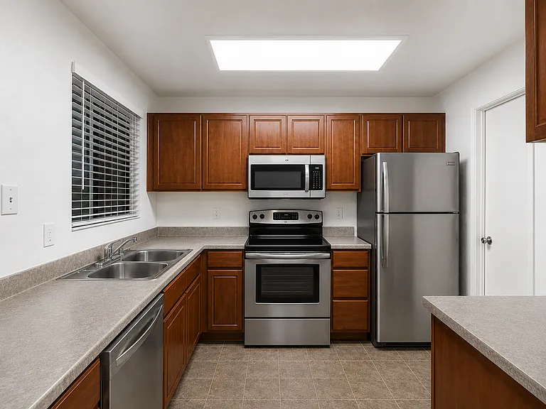 1880 E Morten Ave #121 — Photo 8