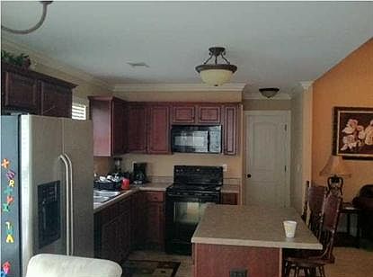 5th image of 6500 Park Lake Ct