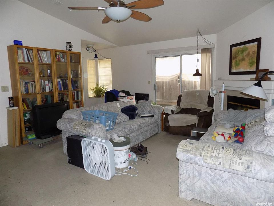 2nd image of 4522 Terrace Downs Way
