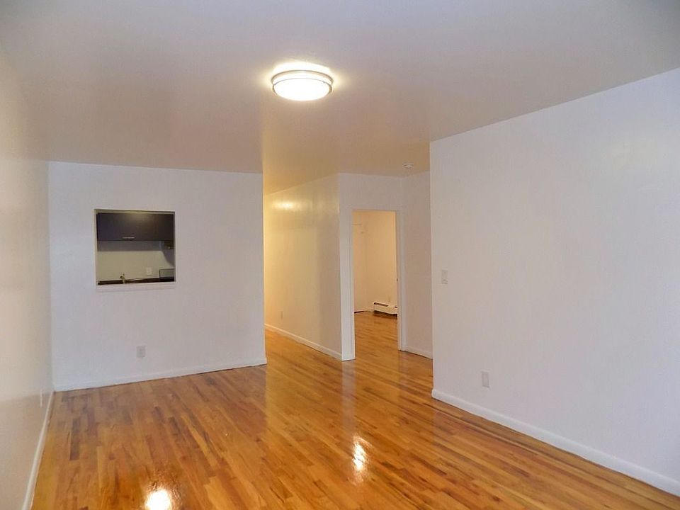 1st image of 166 E 109th St APT 4A