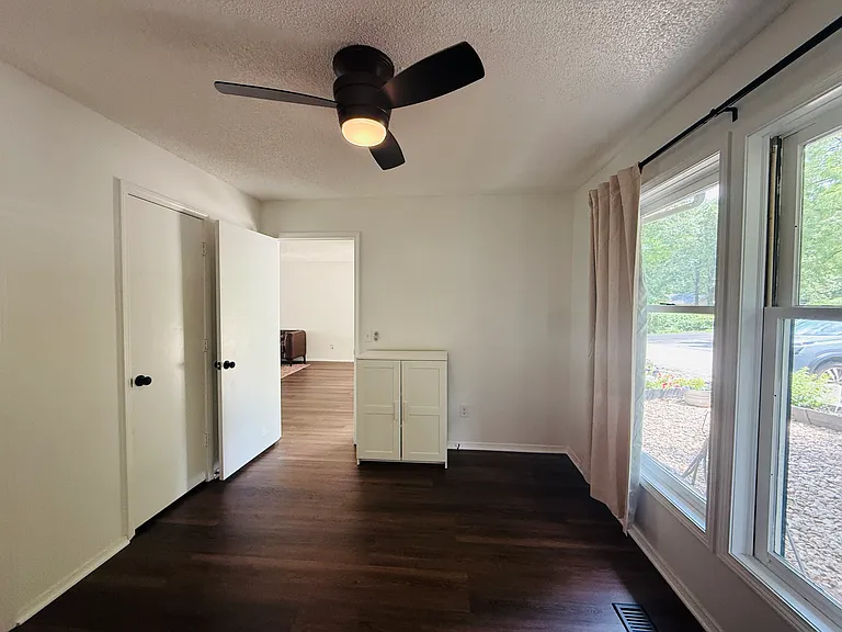 4 Chandler Ln — Photo 25