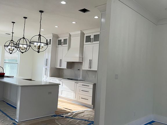2nd image of 36 Bay Meadows Dr