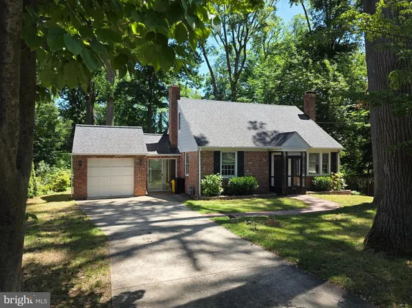 8 Sabine Ave, Narberth, PA 19072