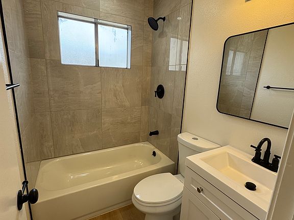3rd image of 2100 N Mora Ct