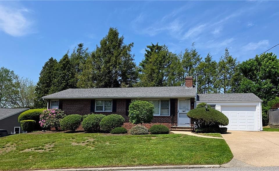 1st image of 105 Longview Dr
