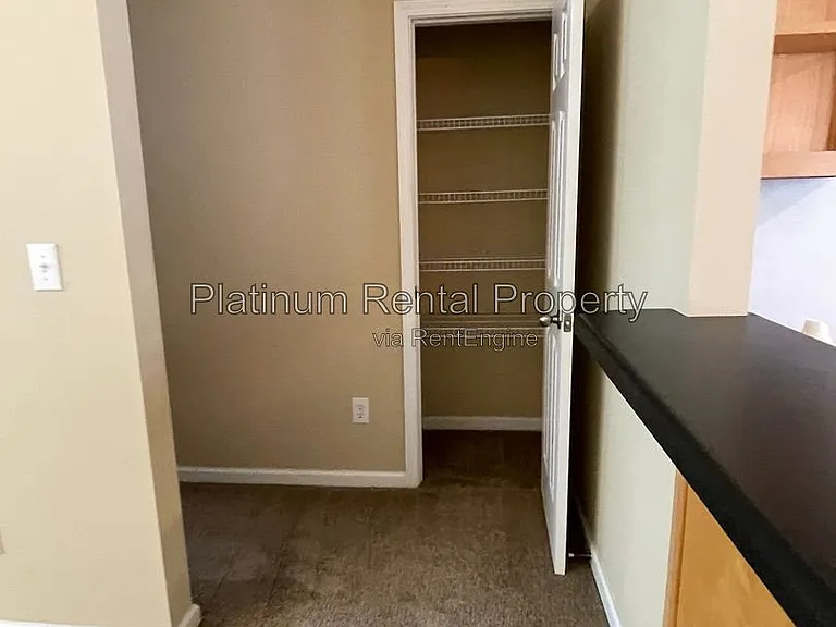 144 Pointe Cir — Photo 28
