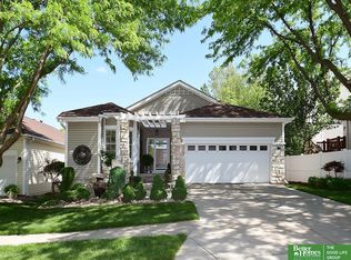 17160 Walnut Plz, Omaha, NE 68130