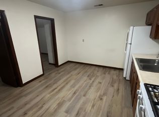 1430 Thomas Pl #1/2, Dubuque, IA 52001