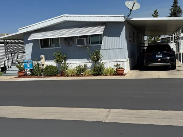 1500 W Villa Ave #32, Clovis, CA 93612