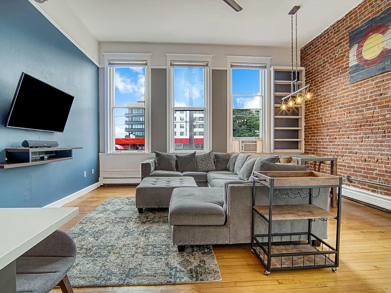 108 W Byers Pl #108 — Photo 4