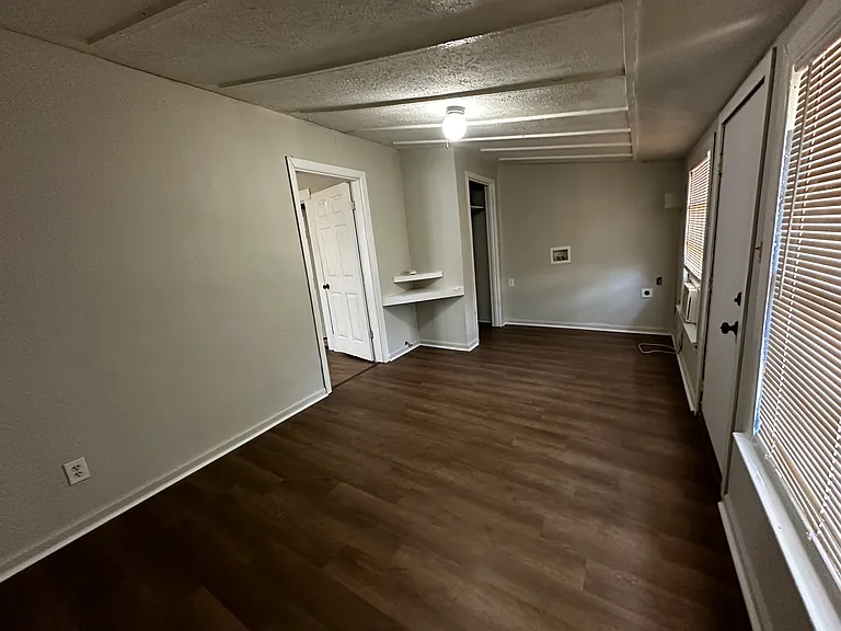 2907 Kessler Ave #B — Photo 8
