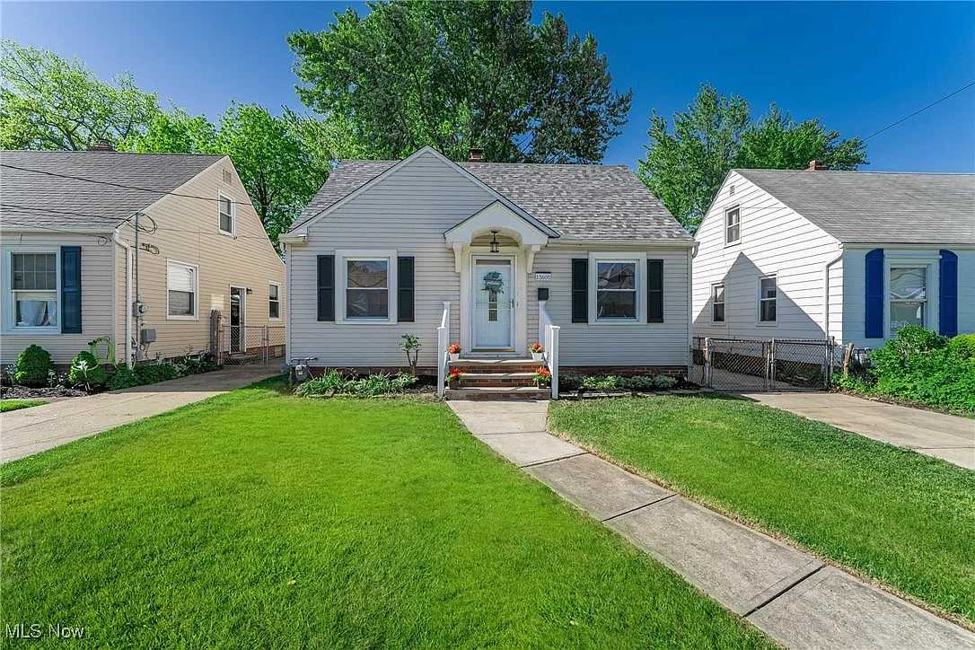 13605 Crossburn Ave photo 1