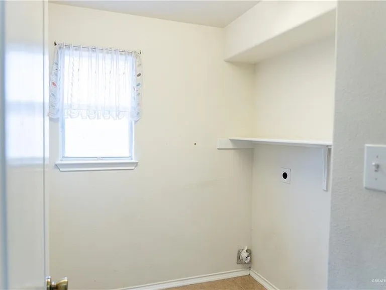 3012 San Sebastian St — Photo 23