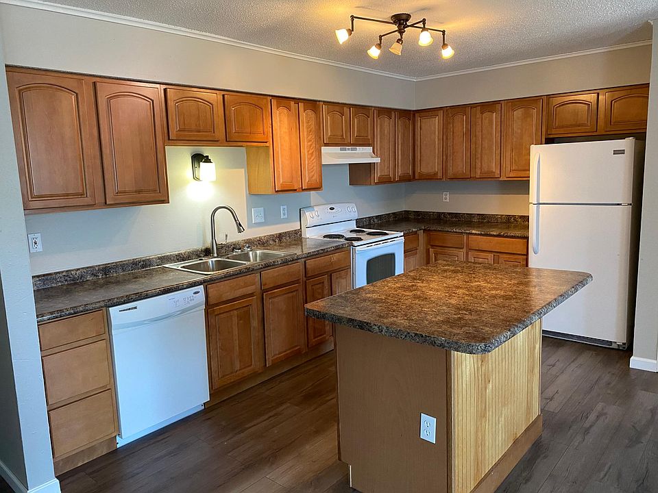 1st image of 934 Wescott Trl APT 202