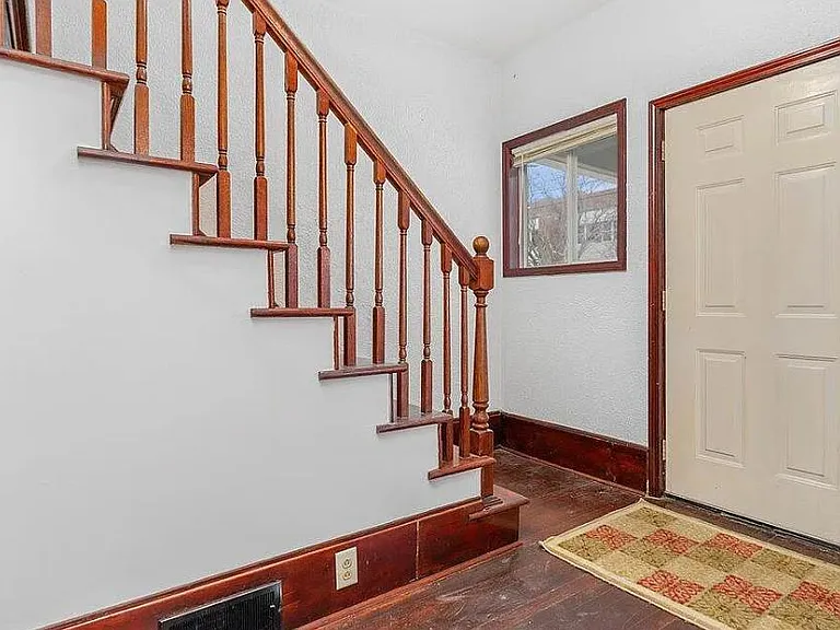 501 W Lenawee St — Photo 4