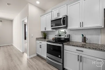 84 Woodford Reserve Dr — Photo 22