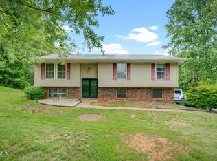 612 Larkspur Dr, Kingsport, TN 37660