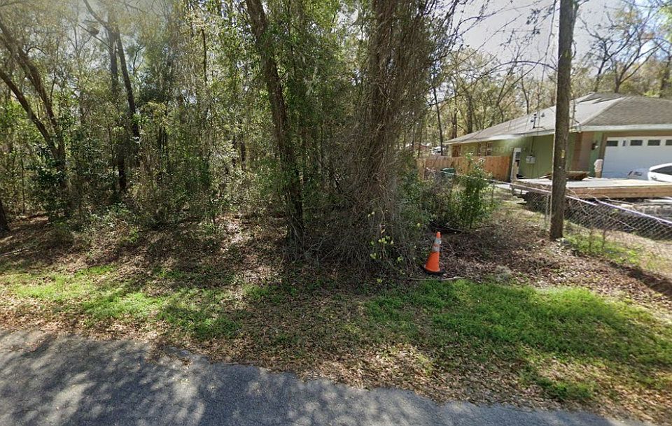 2nd image of 6856 E Red Robin Ln