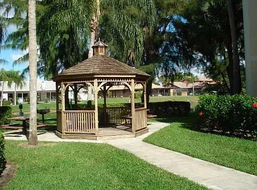 2 bed, 2.0 bath, 1114 sqft, $1,795 — Photo 3