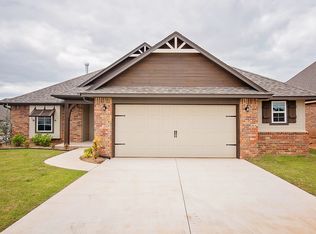 18801 Trailview Way, Edmond, OK 73012