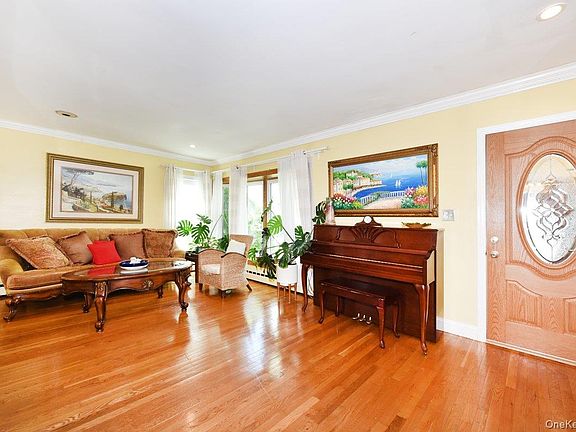 3rd image of 855 Preston Road