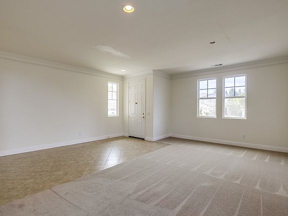 3rd image of 30580 Bodega Dr