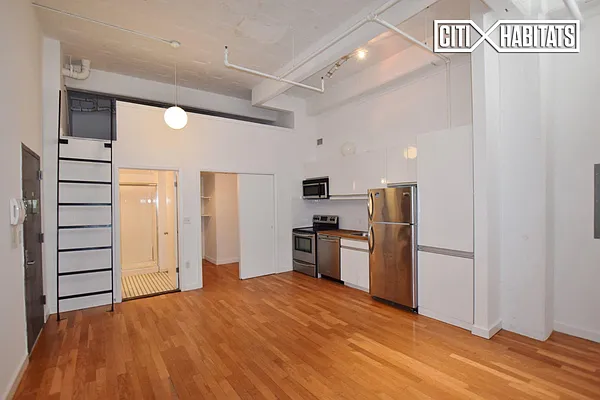 Rented by Citi Habitats | media 22