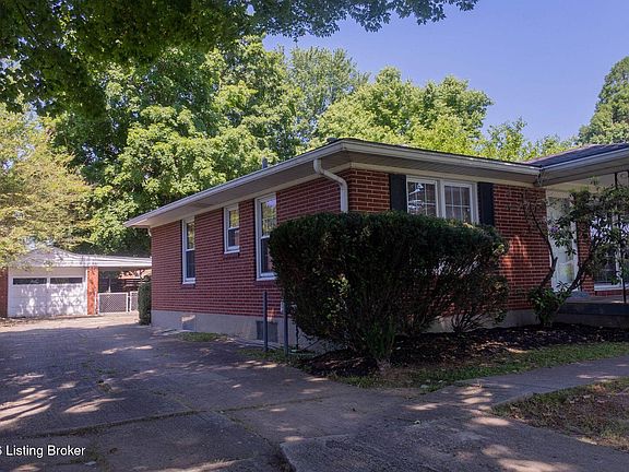 2nd image of 10402 Deering Rd