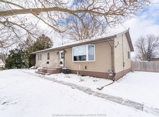 29006 Sharrow Rd, Chatham Kent, ON N0P 2K0