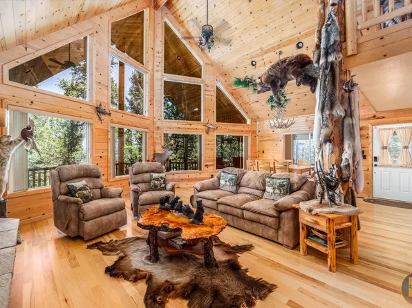 2945 E Comanche Dr, Duck Creek Village, UT 84762
