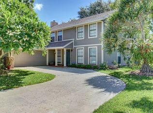 1949 Shower Tree Way, Wellington, FL 33414