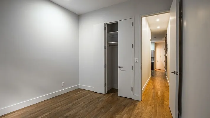 Rented by Nooklyn NYC LLC | media 81