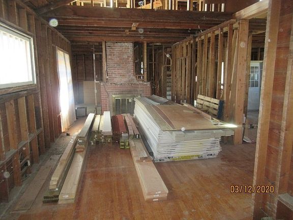 5th image of 315 South Broadway