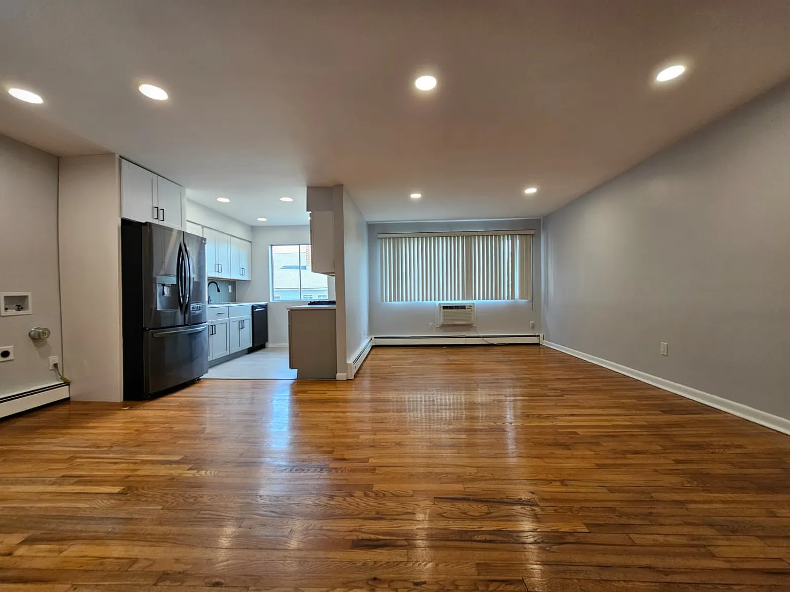 2 bed, 895 sqft, $2,495 — Photo 3