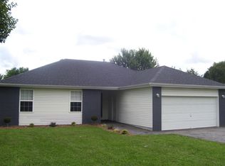 592 Clever Heights Ct, Clever, MO 65631