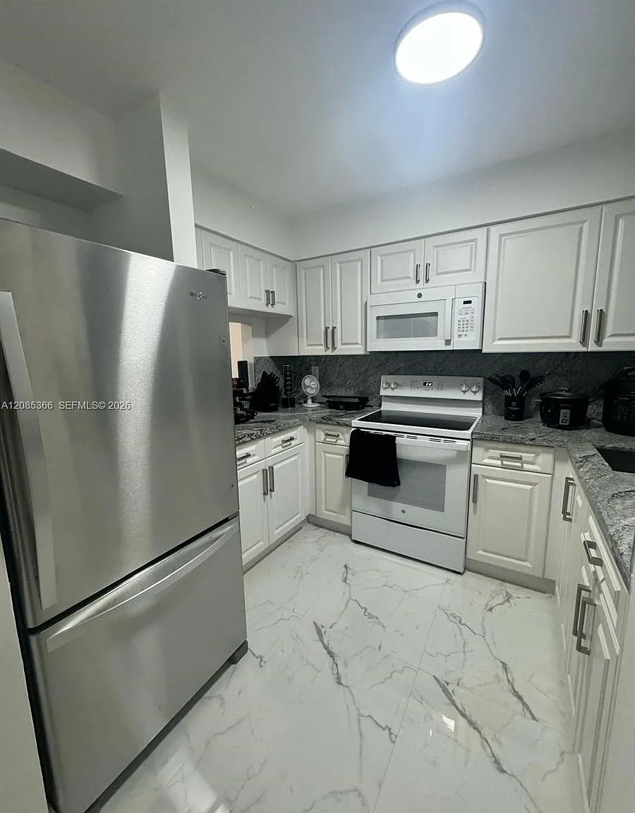 14951 SW 82nd Ln — Photo 3