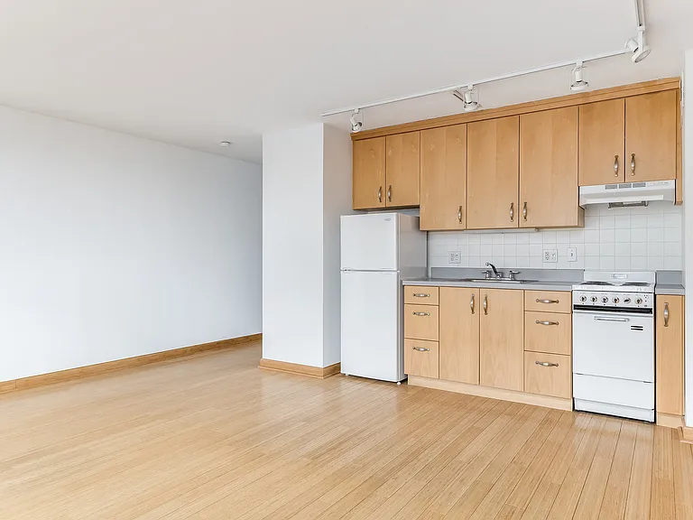 3100 N Lake Shore Dr #1906 — Photo 6