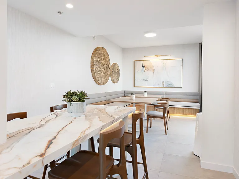 Vantage Pointe — Photo 42