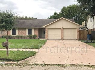7110 Marisol Dr, Houston, TX 77083