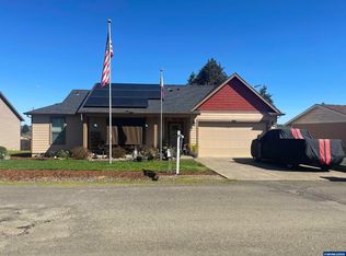 408 SW Oak St, Willamina, OR