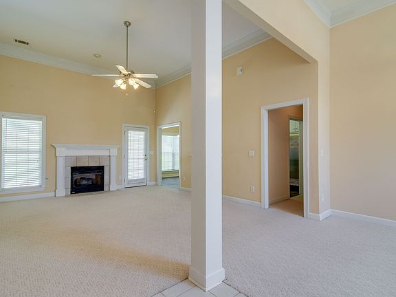 5th image of 4887 Orchard Hill Dr