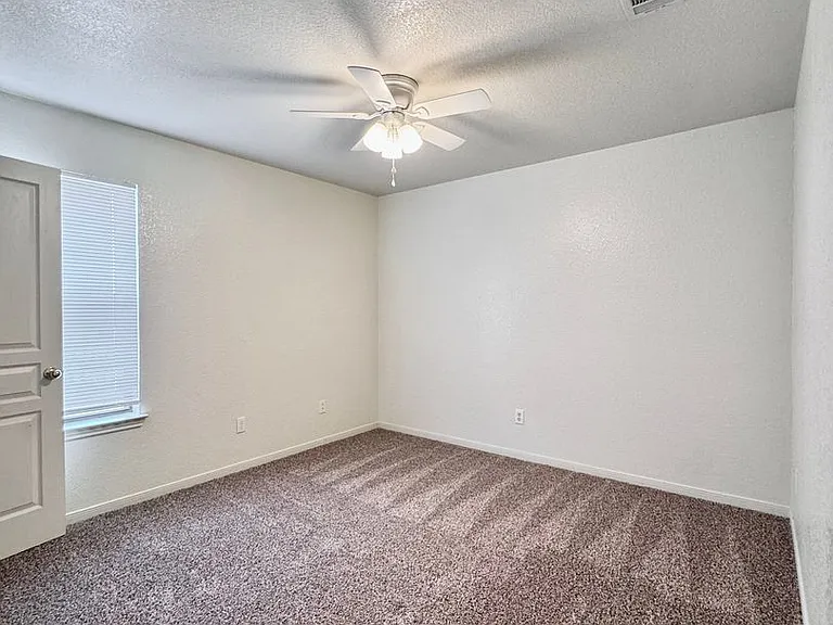 5603 Golden Dr — Photo 11