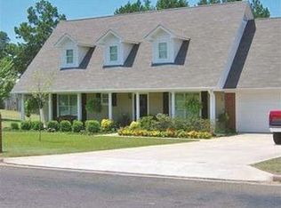 215 Spring Valley Rd, Henderson, TX 75652