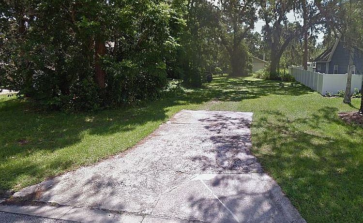 2nd image of 0 Laurel Ave