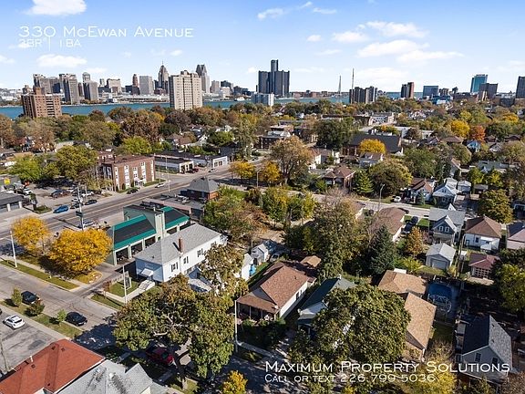 4th image of 330 McEwan Ave