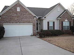 5645 Cambridge Bay Dr, Charlotte, NC 28269